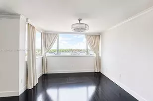 1700 NW N River Dr, Miami, FL 33125 - Photo 13