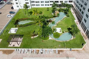 5005 Collins Ave, Miami Beach, FL 33140 - Photo 21