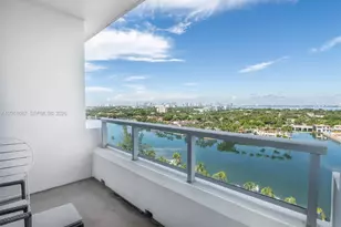 5005 Collins Ave, Miami Beach, FL 33140 - Photo 15