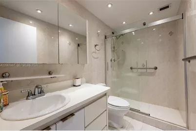 5005 Collins Ave #1506, Miami Beach, FL 33140 - Photo 13