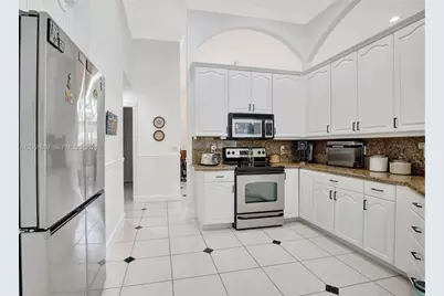 351 NW 110th Ave, Plantation, FL 33324 - Photo 19