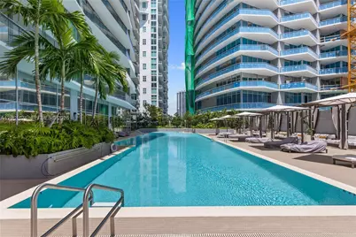 77 SE 5th Street #2205, Miami, FL 33131 - Photo 39