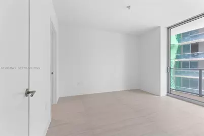 77 SE 5th Street #2205, Miami, FL 33131 - Photo 11