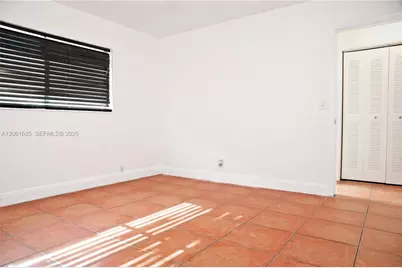304 SE 9th Ct #6, Hallandale Beach, FL 33009 - Photo 15