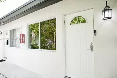 304 SE 9th Ct #6, Hallandale Beach, FL 33009 - Photo 1