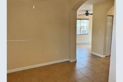 9249 SW 227th St #2-22, Cutler Bay, FL 33190 - Photo 5