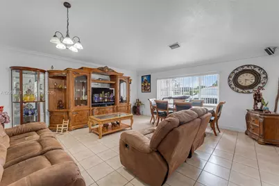 14726 SW 82nd Ter, Miami, FL 33193 - Photo 5
