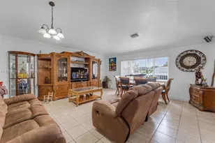 14726 SW 82nd Terrace, Miami, FL 33193 - Photo 5