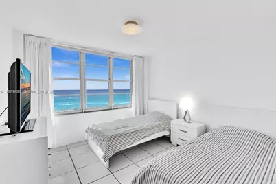 5161 Collins Ave #1017, Miami Beach, FL 33140 - Photo 19