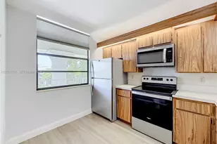 1713 Whitehall Dr, Davie, FL 33324 - Photo 19