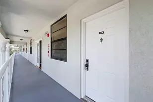 1713 Whitehall Dr, Davie, FL 33324 - Photo 15
