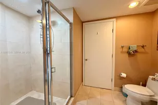1830 S Ocean Dr, Hallandale Beach, FL 33009 - Photo 29