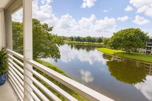 9420 Poinciana Pl, Davie, FL 33324 - Photo 1