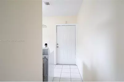 455 NW 14th St, Florida City, FL 33034 - Photo 9