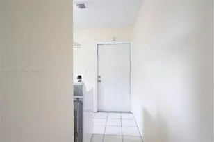 455 NW 14th St, Florida City, FL 33034 - Photo 9