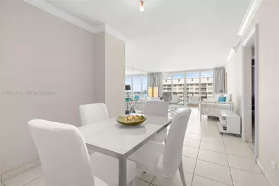 5601 Collins Ave #1515, Miami Beach, FL 33140 - Photo 7