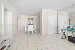 5601 Collins Ave, Miami Beach, FL 33140 - Photo 9