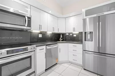 5601 Collins Ave #1515, Miami Beach, FL 33140 - Photo 17