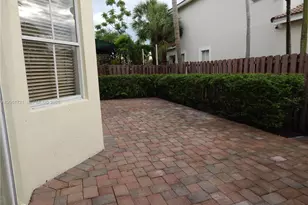 320 SW 87th Ct, Miami, FL 33174 - Photo 29