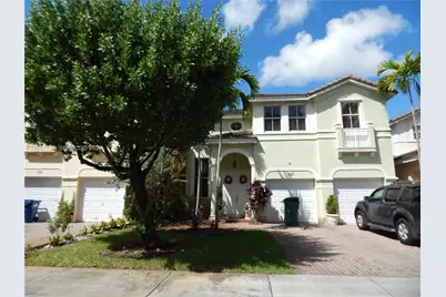 320 SW 87th Ct, Miami, FL 33174 - Photo 1