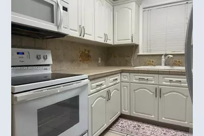 45 NW 30th Ave #1, Miami, FL 33125 - Photo 5