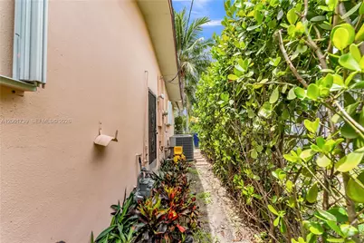 1019 S 29th Ave, Hollywood, FL 33020 - Photo 39