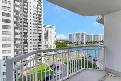 18051 Biscayne Blvd #801, Aventura, FL 33160 - Photo 3