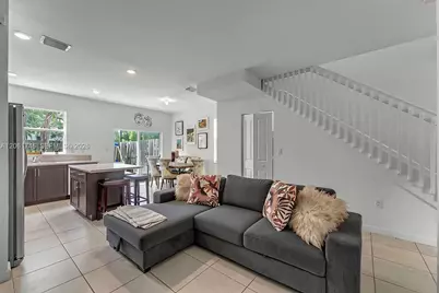 2660 SE 15th St, Homestead, FL 33035 - Photo 1