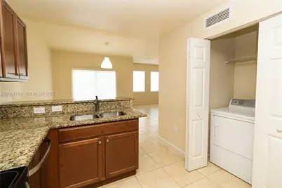 11603 NW 89th St #201, Doral, FL 33178 - Photo 9