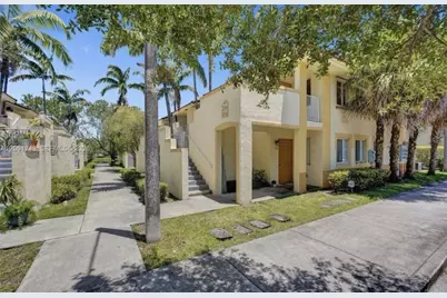 6235 SW 47th Mnr #204, Davie, FL 33314 - Photo 1