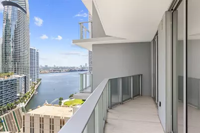 77 SE 5th Street #2205, Miami, FL 33131 - Photo 1