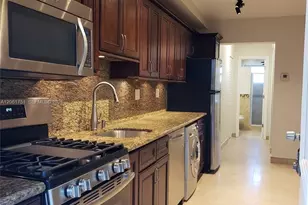 525 Meridian Ave, Miami Beach, FL 33139 - Photo 9
