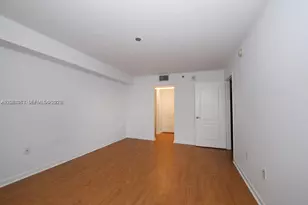 1200 Brickell Bay Dr, Miami, FL 33131 - Photo 5