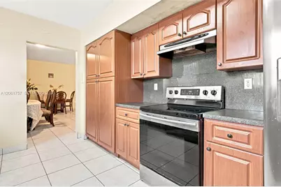 1760 NW 187th Ter, Miami Gardens, FL 33056 - Photo 15