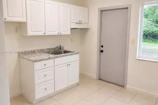 2181 NW 91st St, Miami, FL 33147 - Photo 3