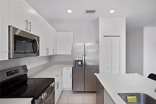 2629 SE 24th Ct, Homestead, FL 33035 - Photo 7
