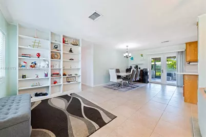 320 NE 59th Ct, Oakland Park, FL 33334 - Photo 7