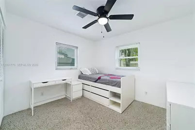 320 NE 59th Ct, Oakland Park, FL 33334 - Photo 17