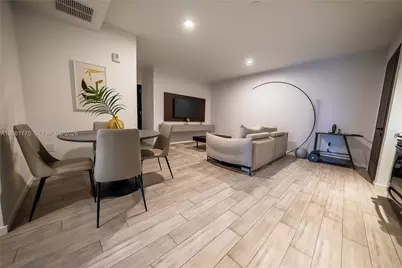 398 NE 5th St #1615, Miami, FL 33132 - Photo 7