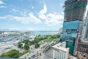 398 NE 5th St, Miami, FL 33132 - Photo 3