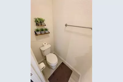 5100 Eucalyptus Dr #2, Hollywood, FL 33021 - Photo 5