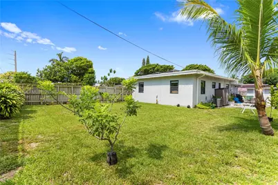 2407 Dewey St, Hollywood, FL 33020 - Photo 9