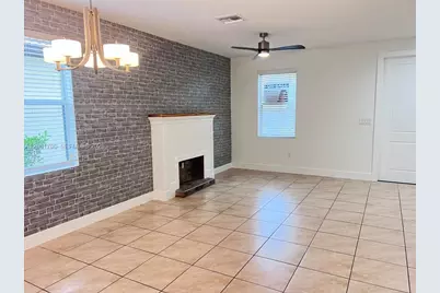 2190 SE 2nd St, Homestead, FL 33033 - Photo 3