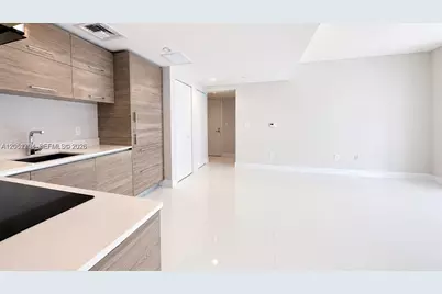 1300 S Miami Ave #3407, Miami, FL 33130 - Photo 3