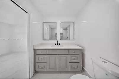 1055 NW 32nd Ct, Miami, FL 33125 - Photo 19