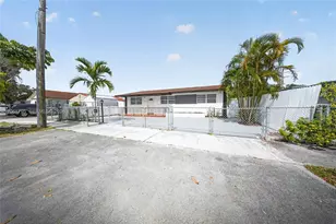 1055 NW 32nd Ct, Miami, FL 33125 - Photo 11