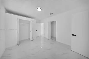 1055 NW 32nd Ct, Miami, FL 33125 - Photo 33