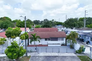 1055 NW 32nd Ct, Miami, FL 33125 - Photo 3