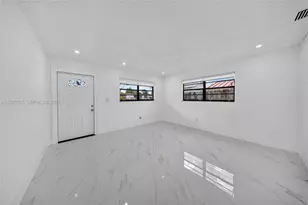 1055 NW 32nd Ct, Miami, FL 33125 - Photo 19