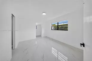 1055 NW 32nd Ct, Miami, FL 33125 - Photo 13